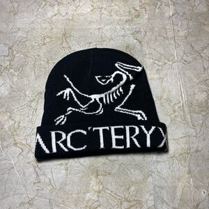 Arc'teryx Black and White Kids Hat